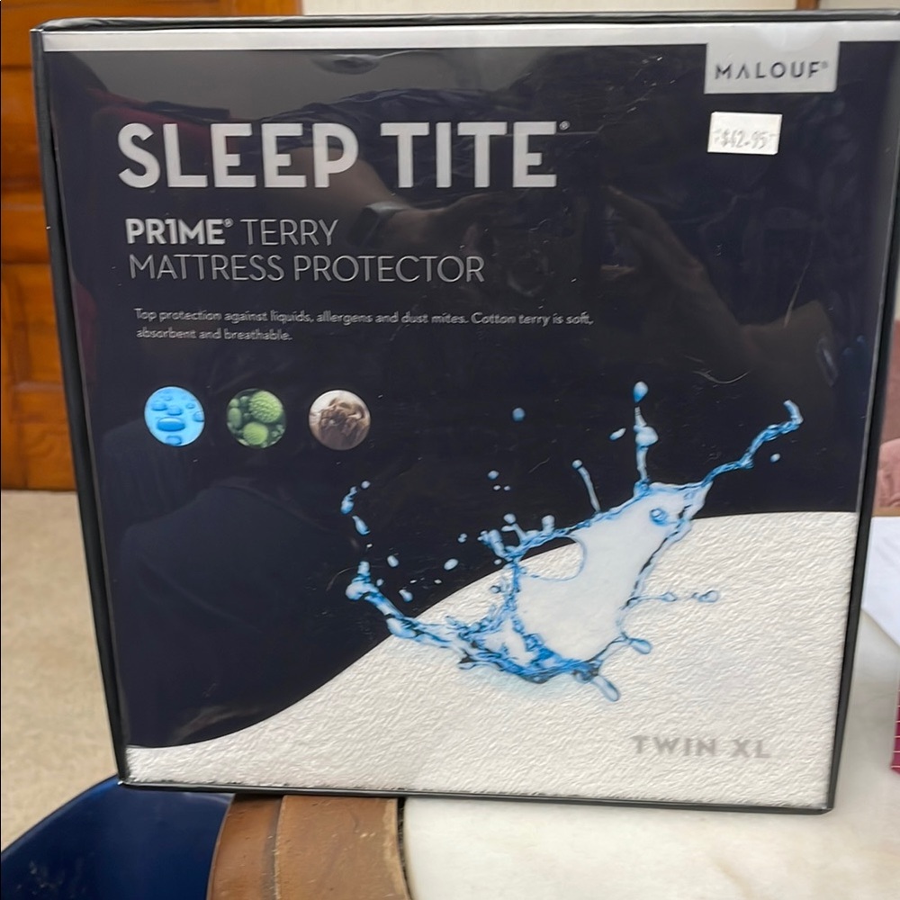 Malo White Mattress Cover Waterproof Protection Twin XL Sleep Tite
